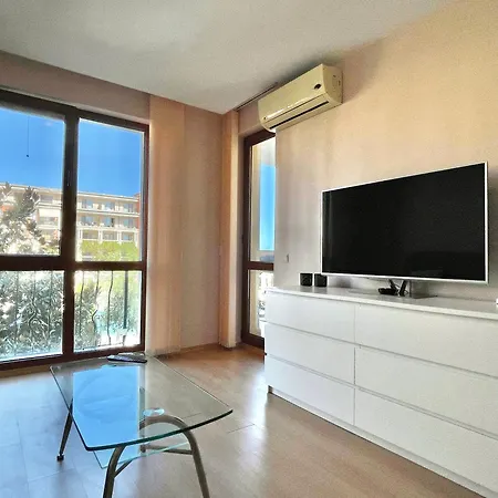 Prestige - Private - Bsr - 1 Apartament 4*